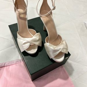 New Kate Spade Bridal Bow Satin Heels